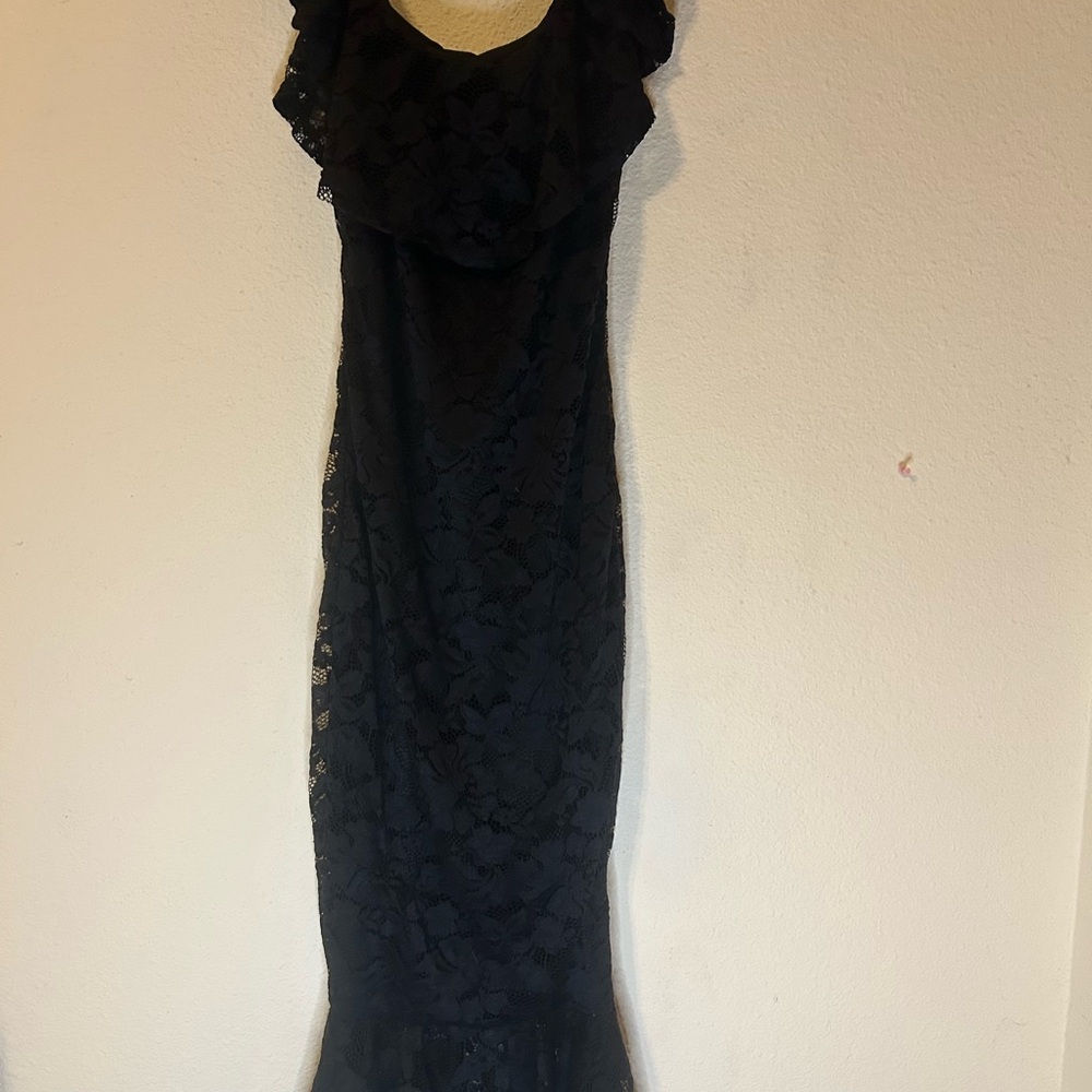 Fashion Nova Black Sleeveless Maxi Gown‎